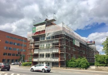 Facadestillads - Udlejning & opsætning af stilladser i Aalborg, Randers & Aarhus